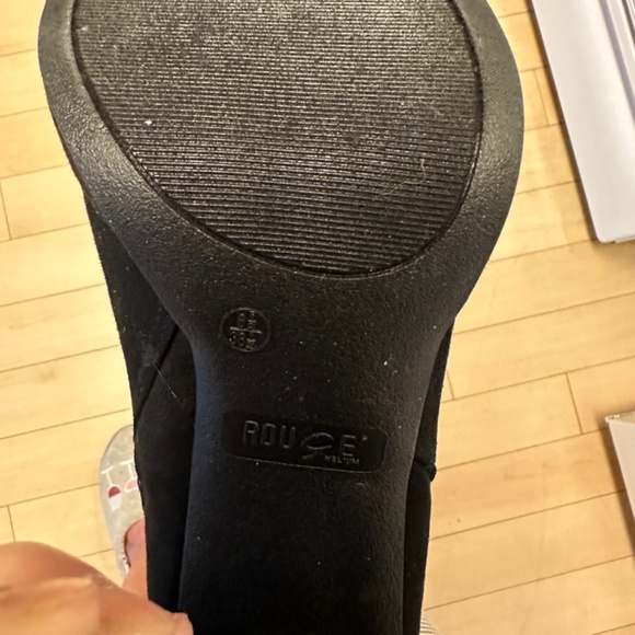 Black Suede Knee High Boots Block-high heels - Picture 5 of 6